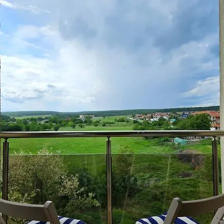 Relaxing In Shartrez Apartament